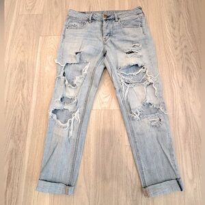 American Eagle Light Blue Boyfriend Jeans Distressed